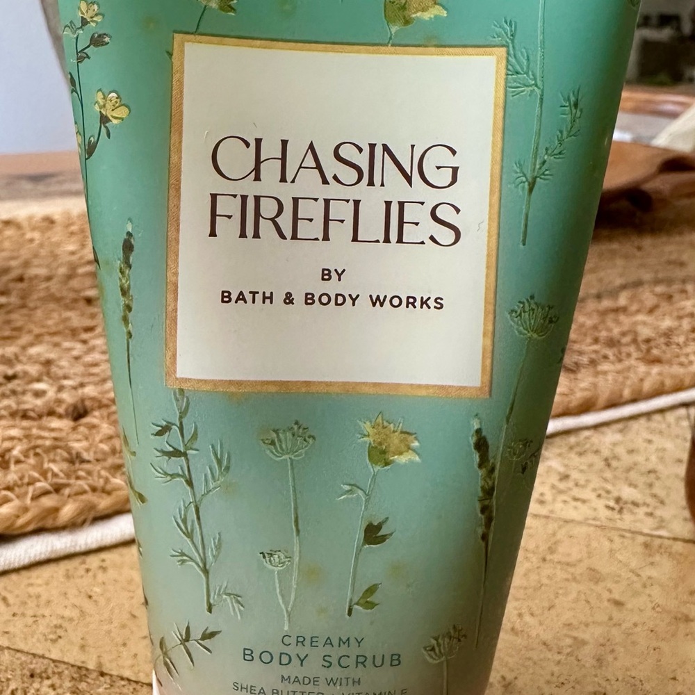 Rare Bath & Body Works CHASING FIREFLIES 4 PC Body Care Gift Bag discontinued - Picture 4 of 7